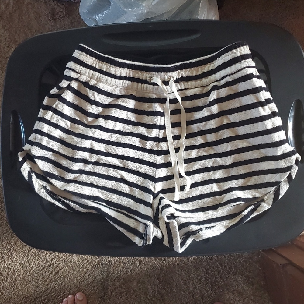 H&M basic shorts